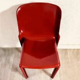 Red chair "selene" by vico magistretti for artemide of the 60s