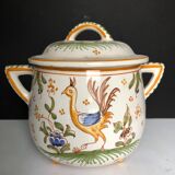 Covered pot or candy in Moustiers earthenware