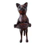 Bronze cat empty pockets