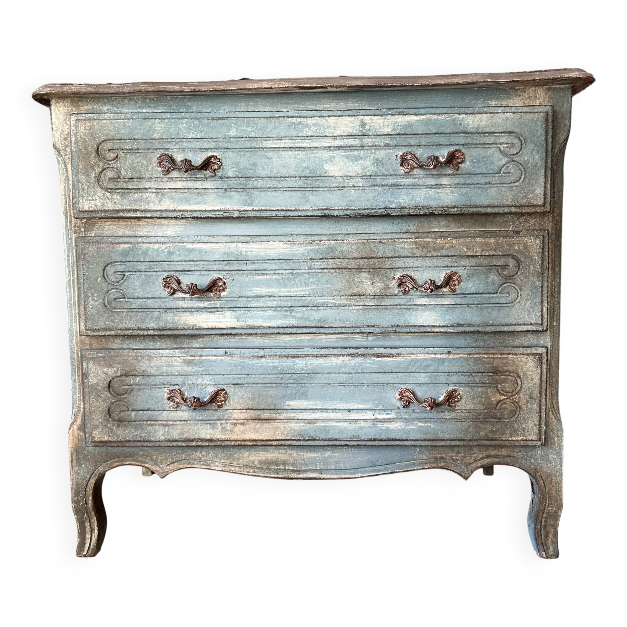 Antique commode with a patina in the Tuscan technique.