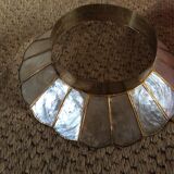 Mother-of-pearl suspension