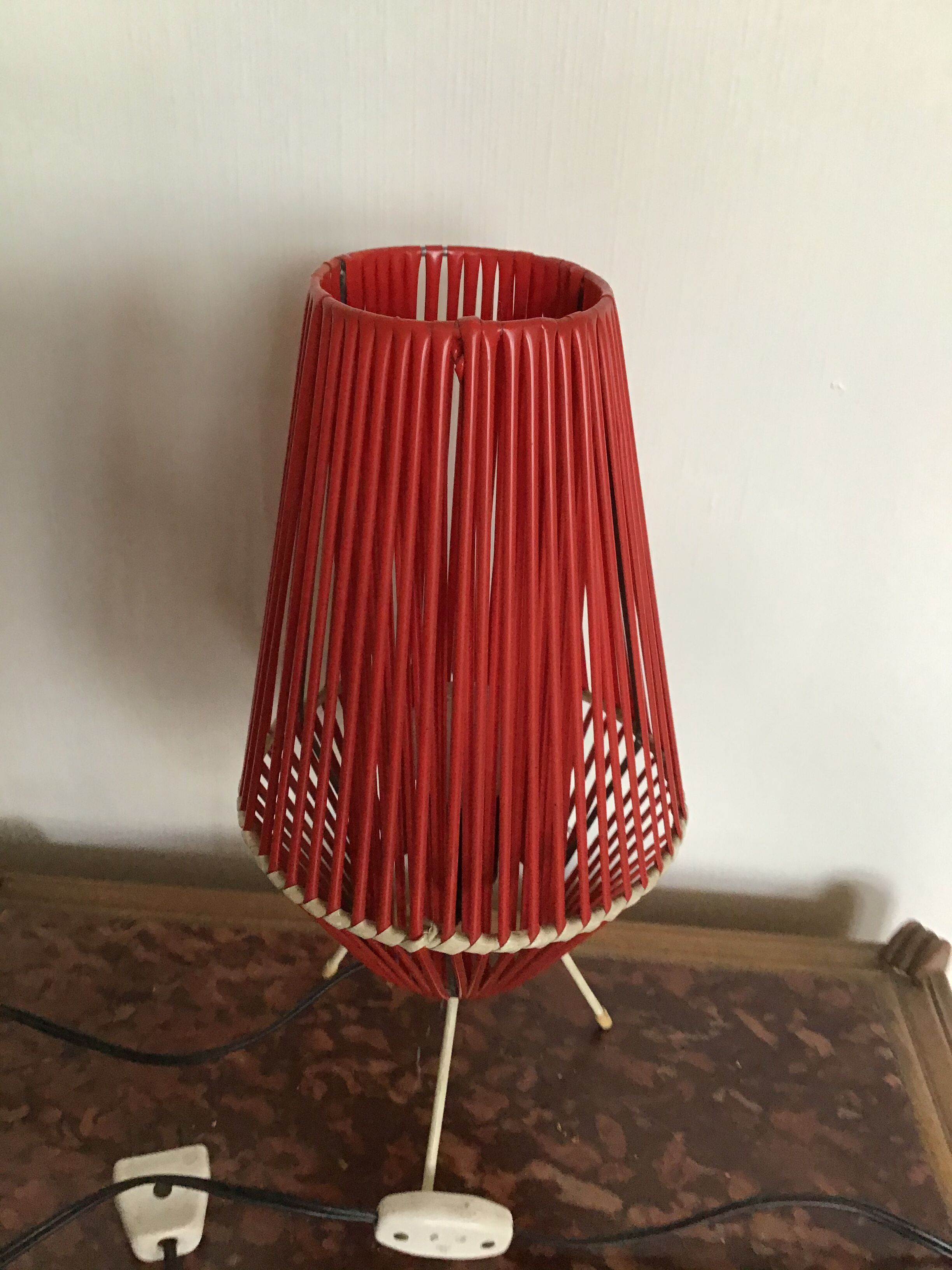 Vintage 60s scoubidou lamp