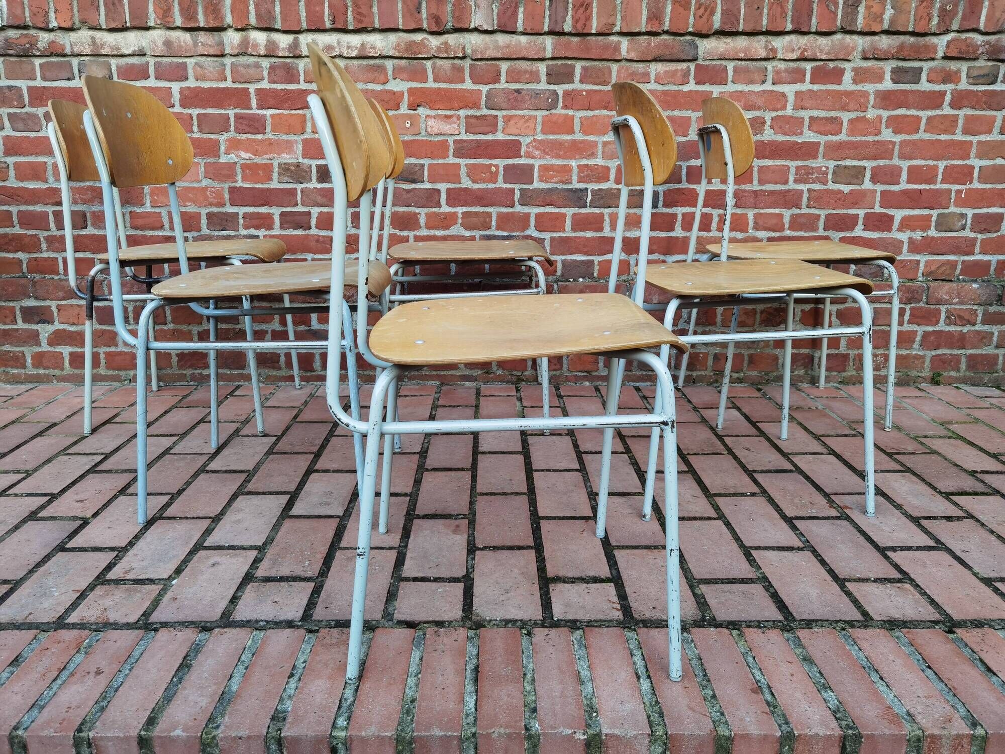 Lot de 4 chaises ecole tchécoslovaque 1950 1960