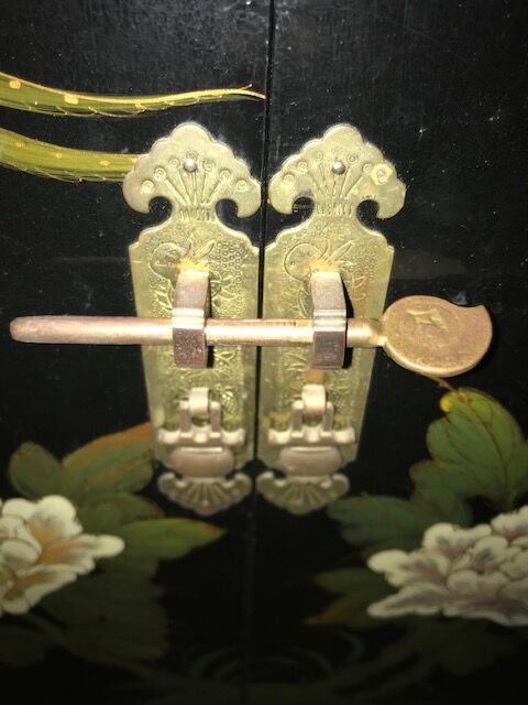 Meuble asiatique vintage