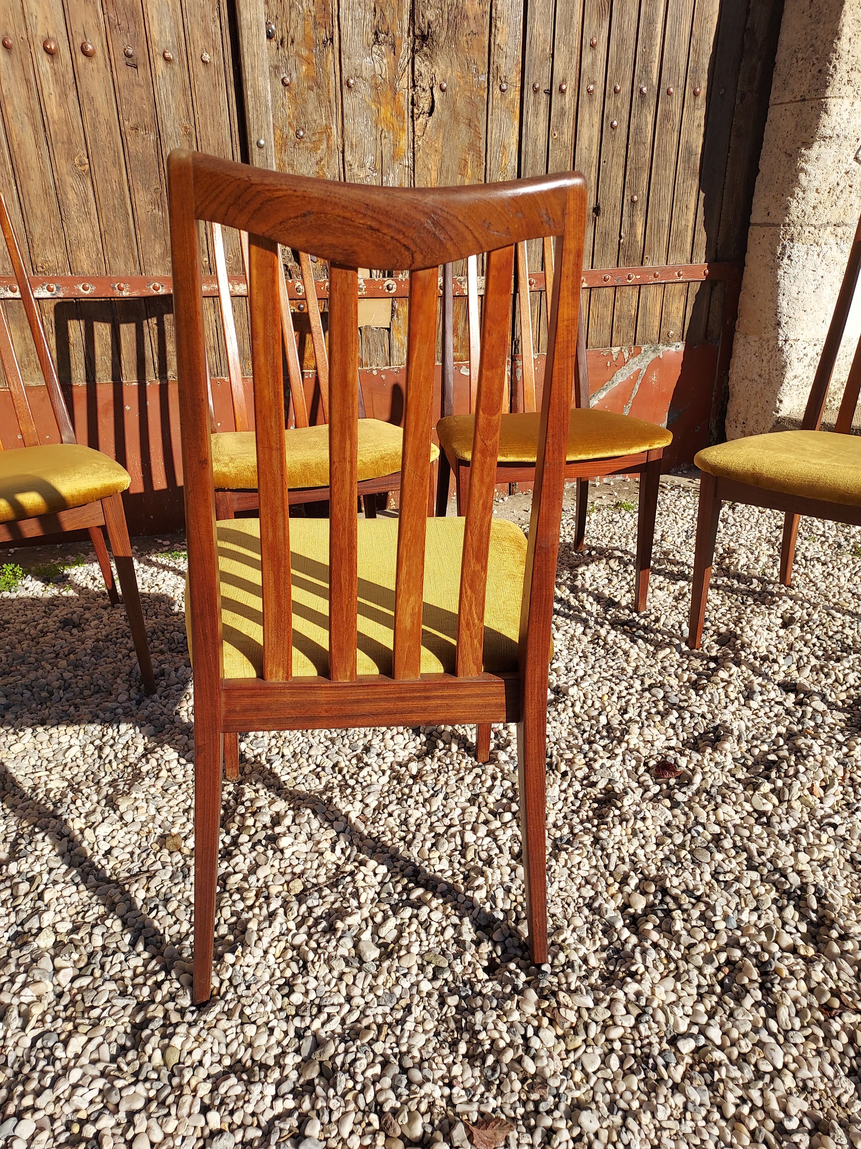 Teak chairs Leslie Dandy