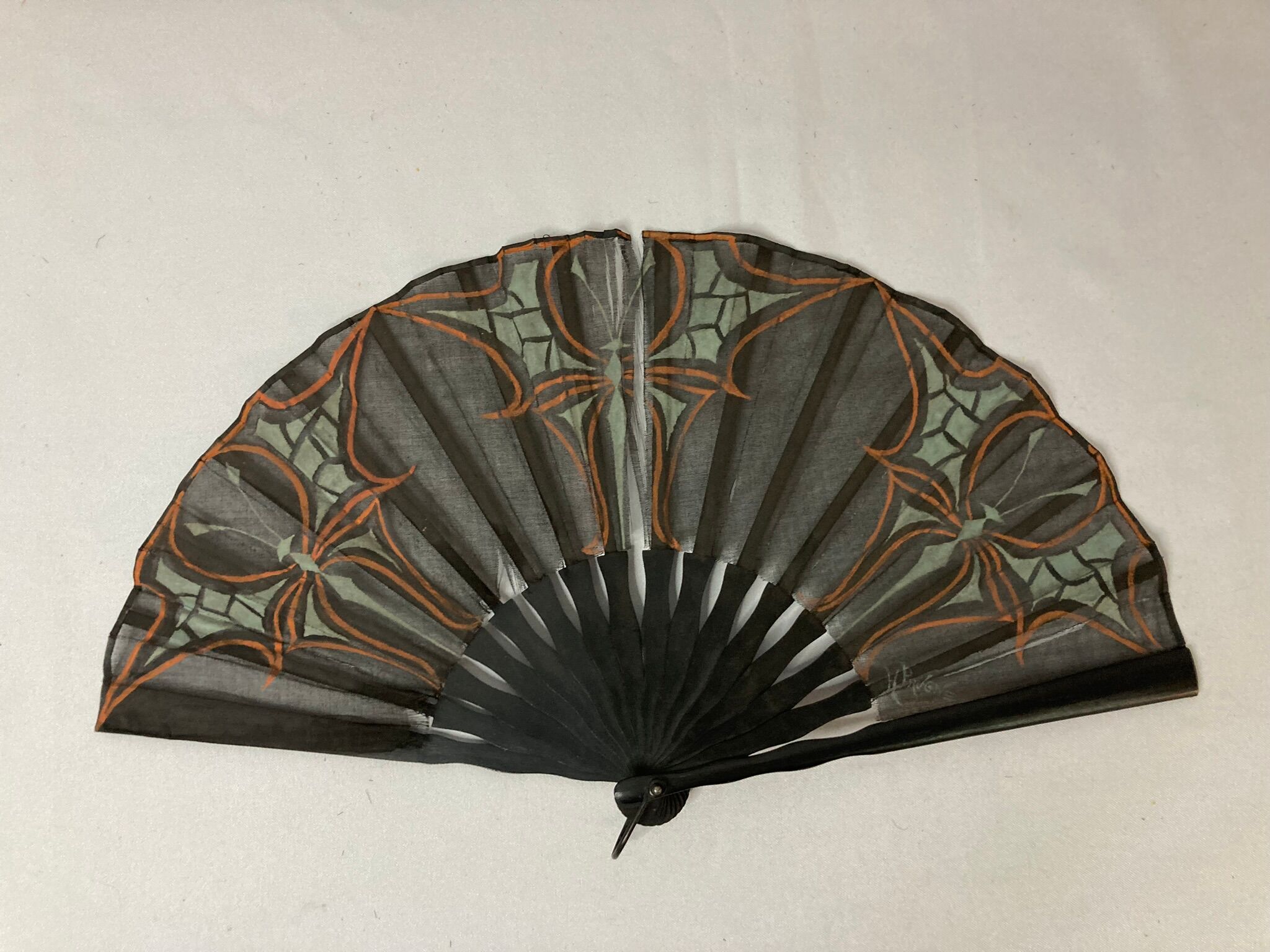 Showcase object, fan frame wood silk art deco décor early twentieth century