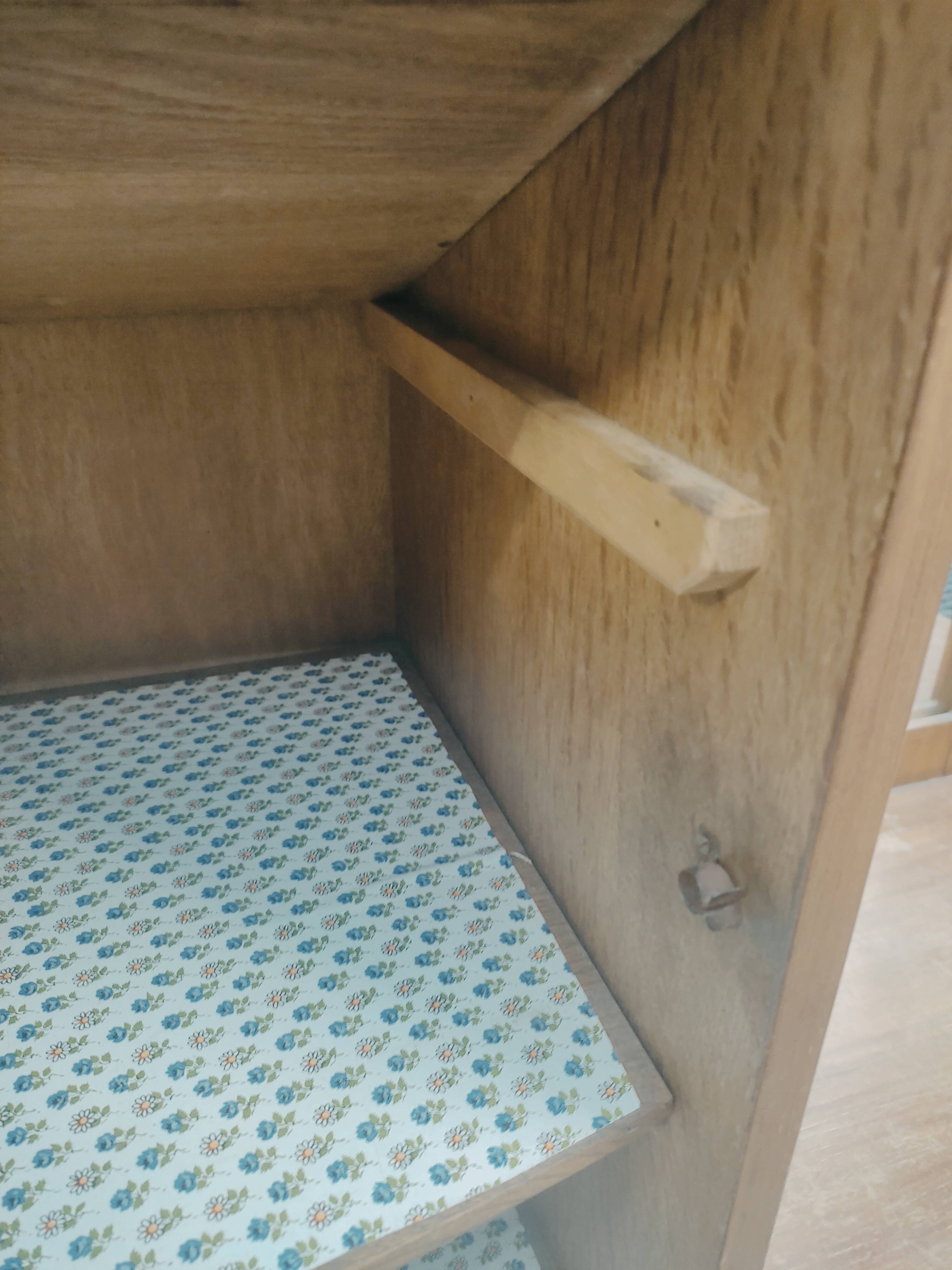 Hairdresser psyche art deco