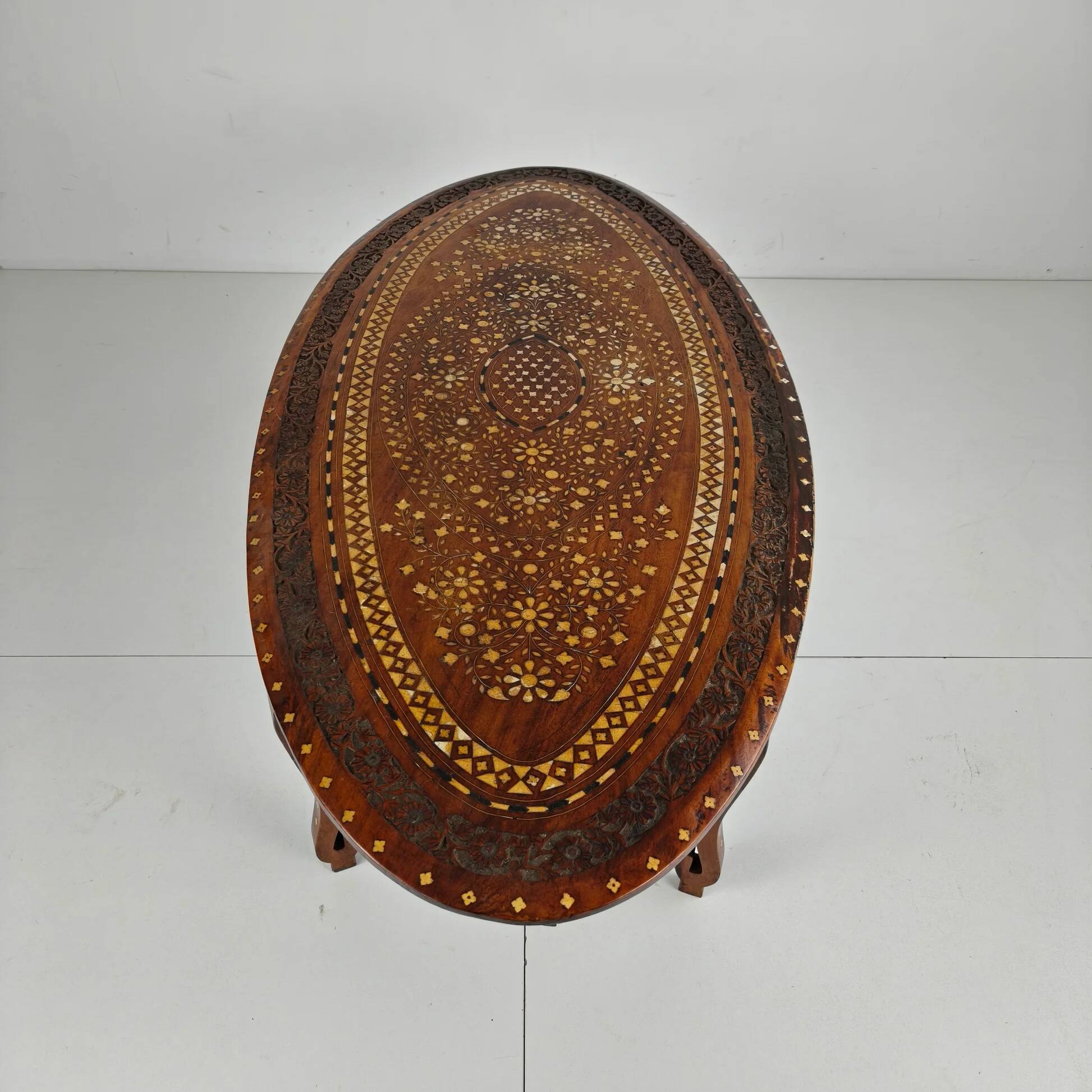 20th century Anglo-Indian inlaid bone coffee table
