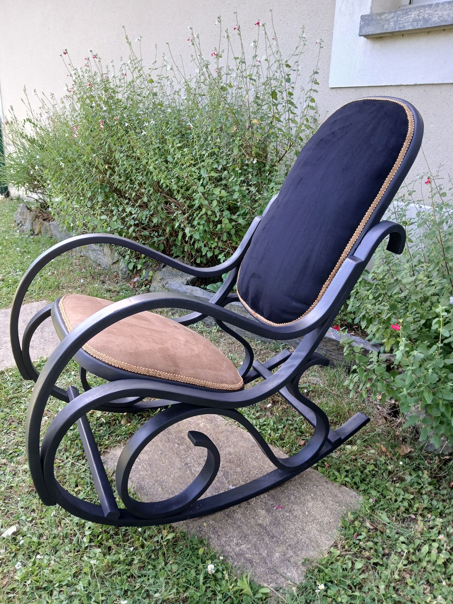 Rocking chair