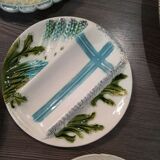 Set of 9 dishes and majolica asparagus plates from different manufactures