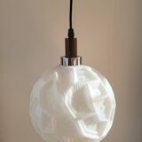 Lampe à suspension vintage, vermoedelijk Peill & Putzler, verre opalin avec relief