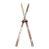 Paire de skis vintage en bois