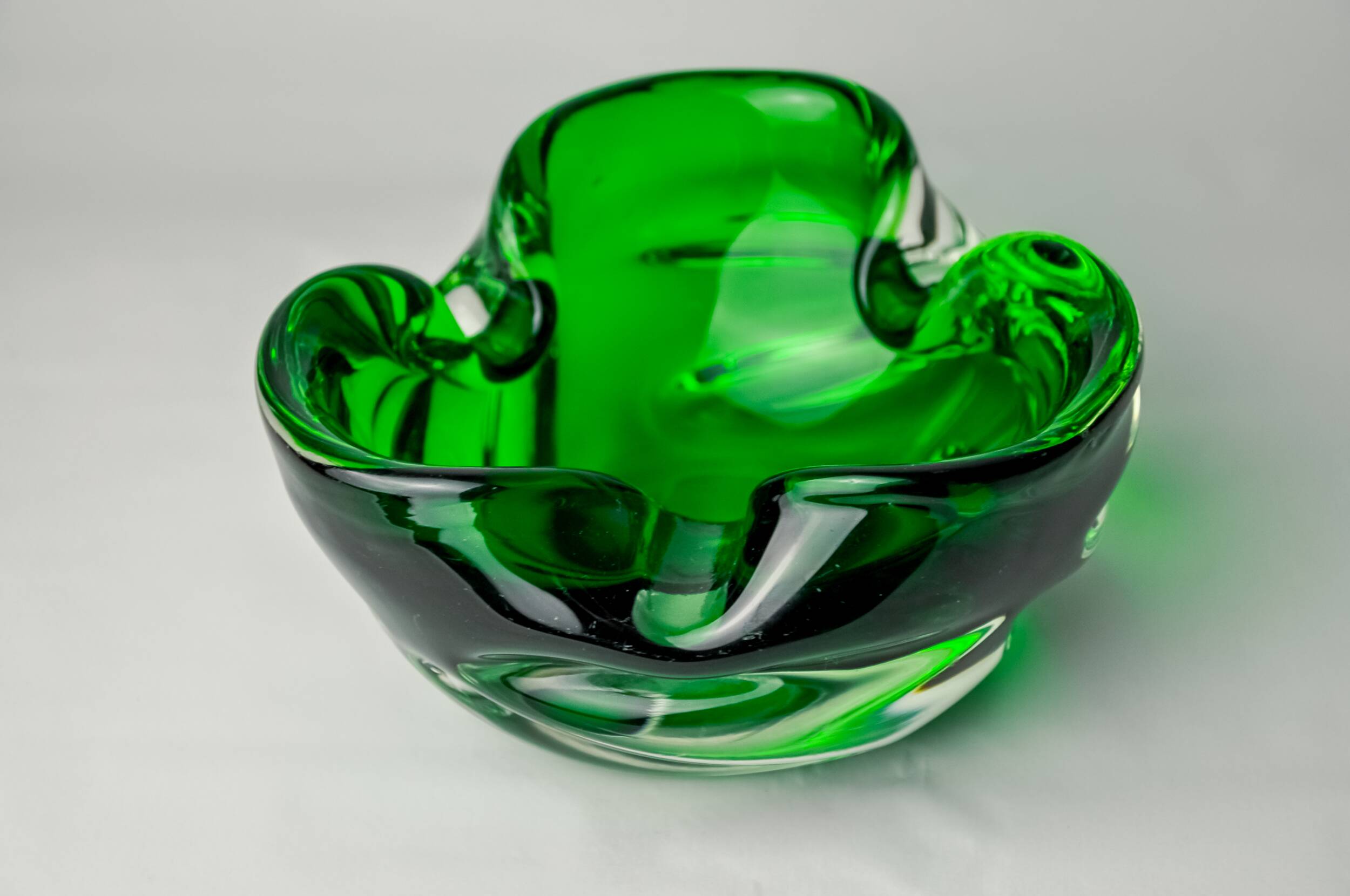 Sommerso green pocket emptier by Flavio Poli for Seguso, Murano glass, Italy, 1970