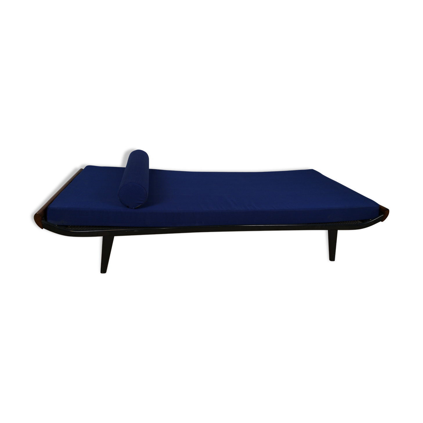 Cleopatra bench