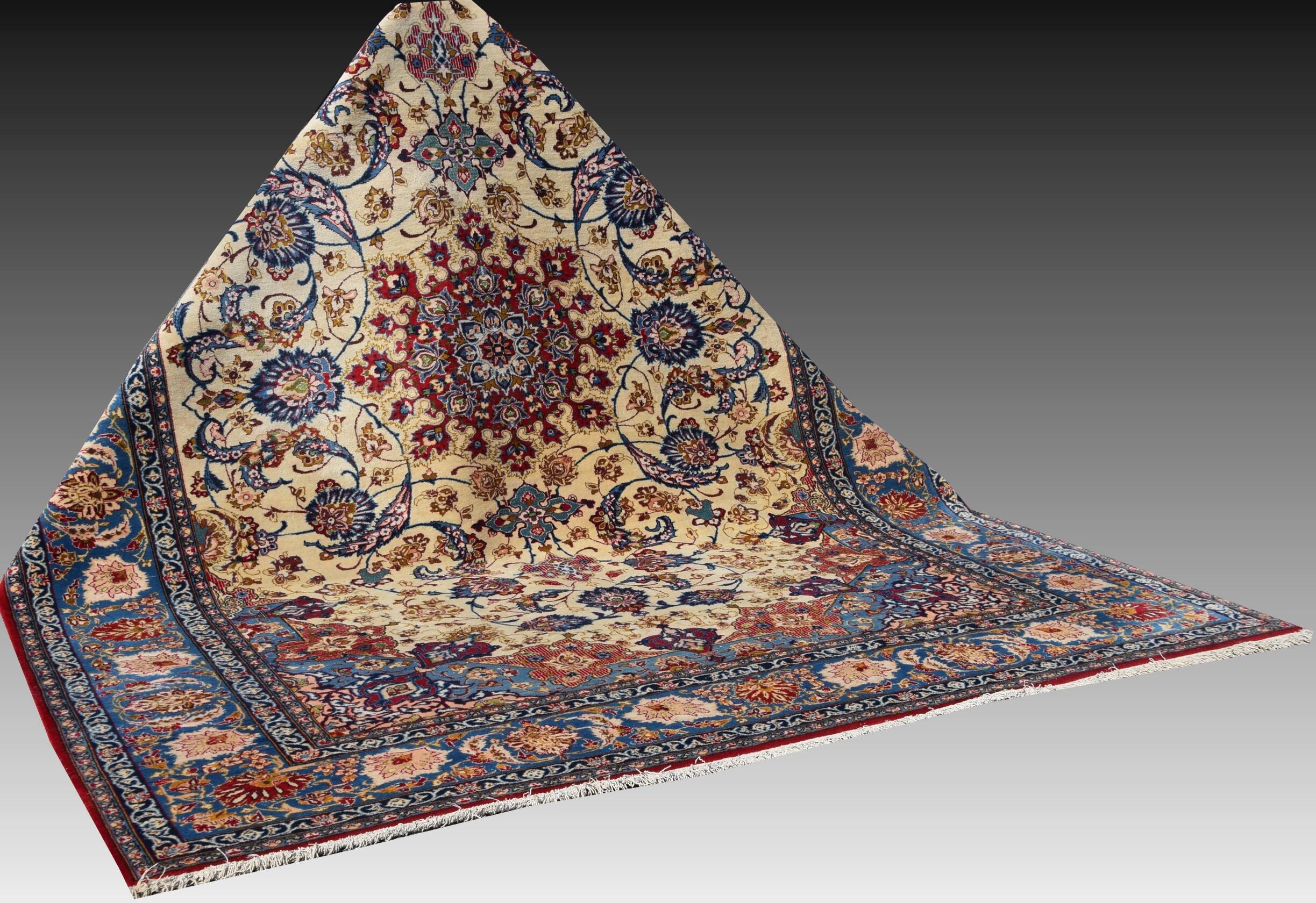 Grand tapis d'orient Ispahan – Iran, époque du Shah : 258 × 375 cm