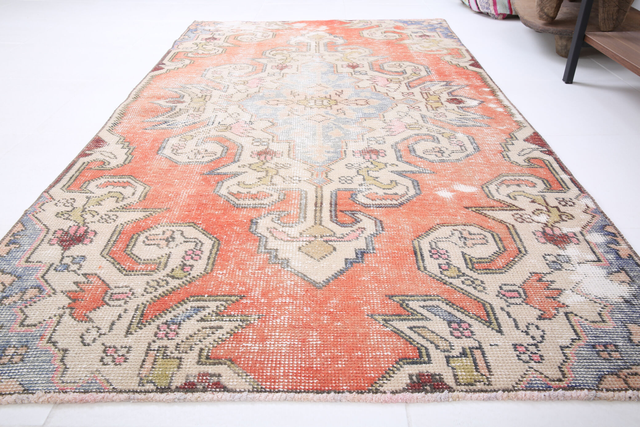 3x6 beige and red carpet rug
