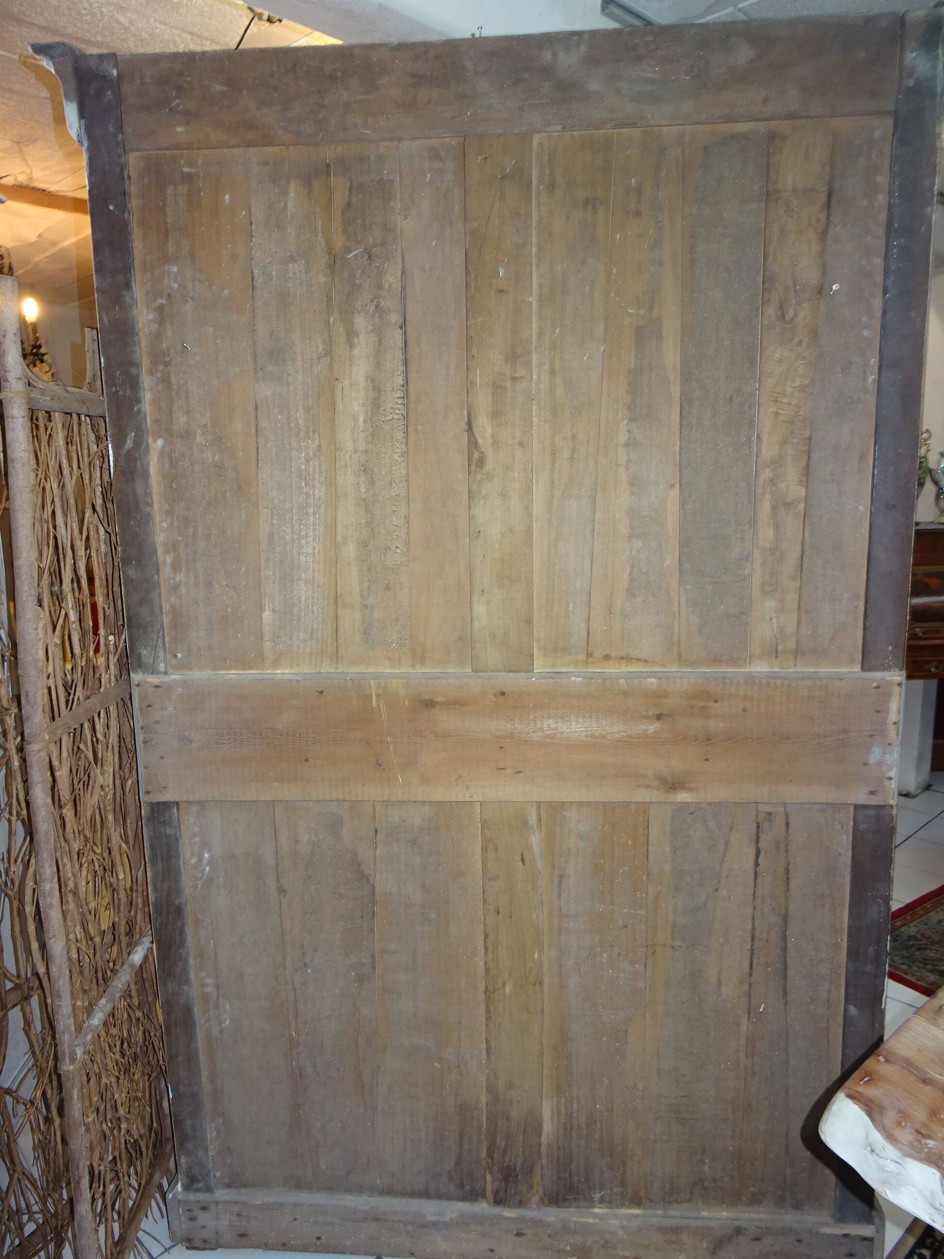 Louis Philippe showcase