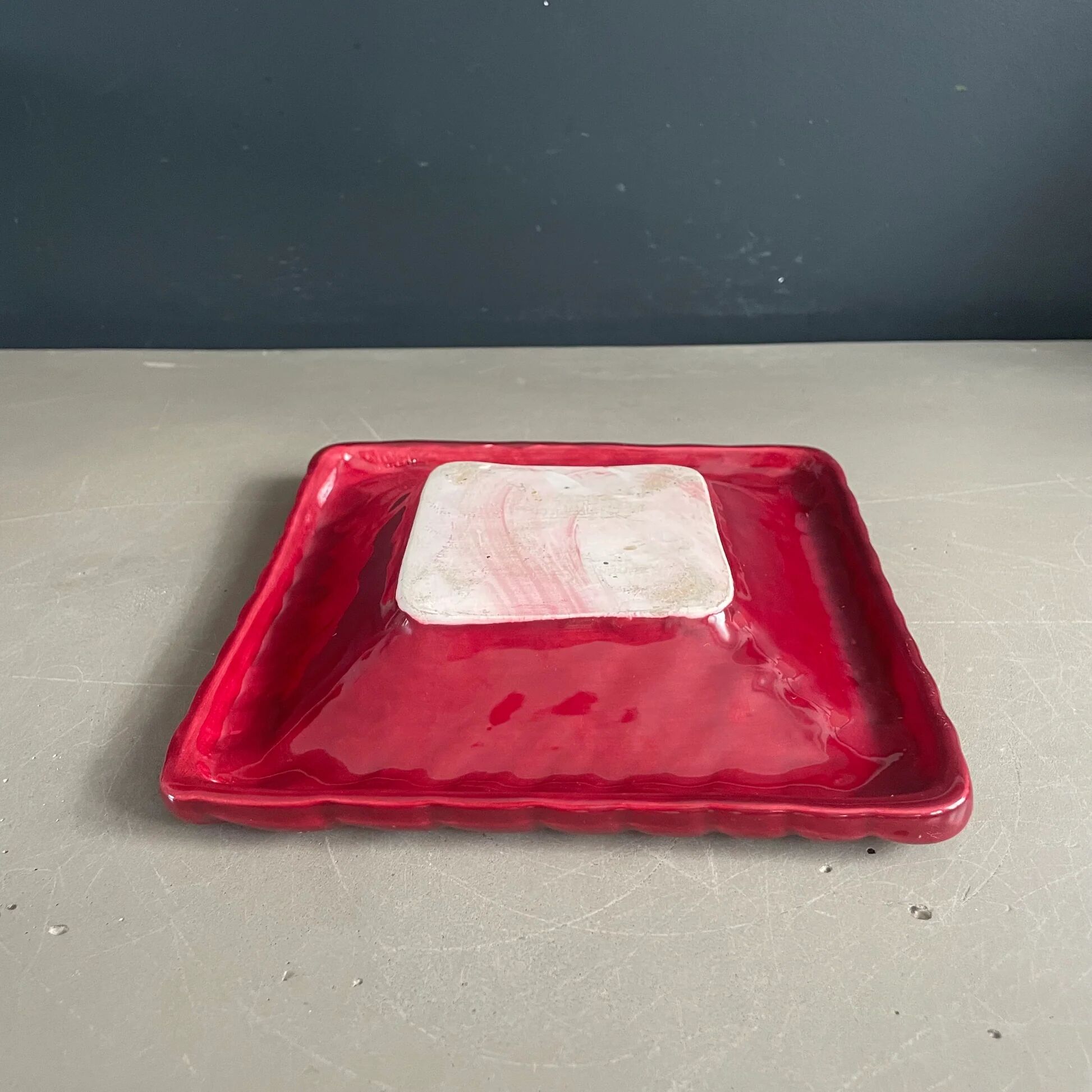 Clay catchall