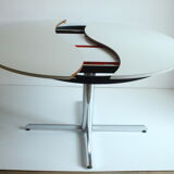 Ying-Yang round orange extendable dining table, 1970s.