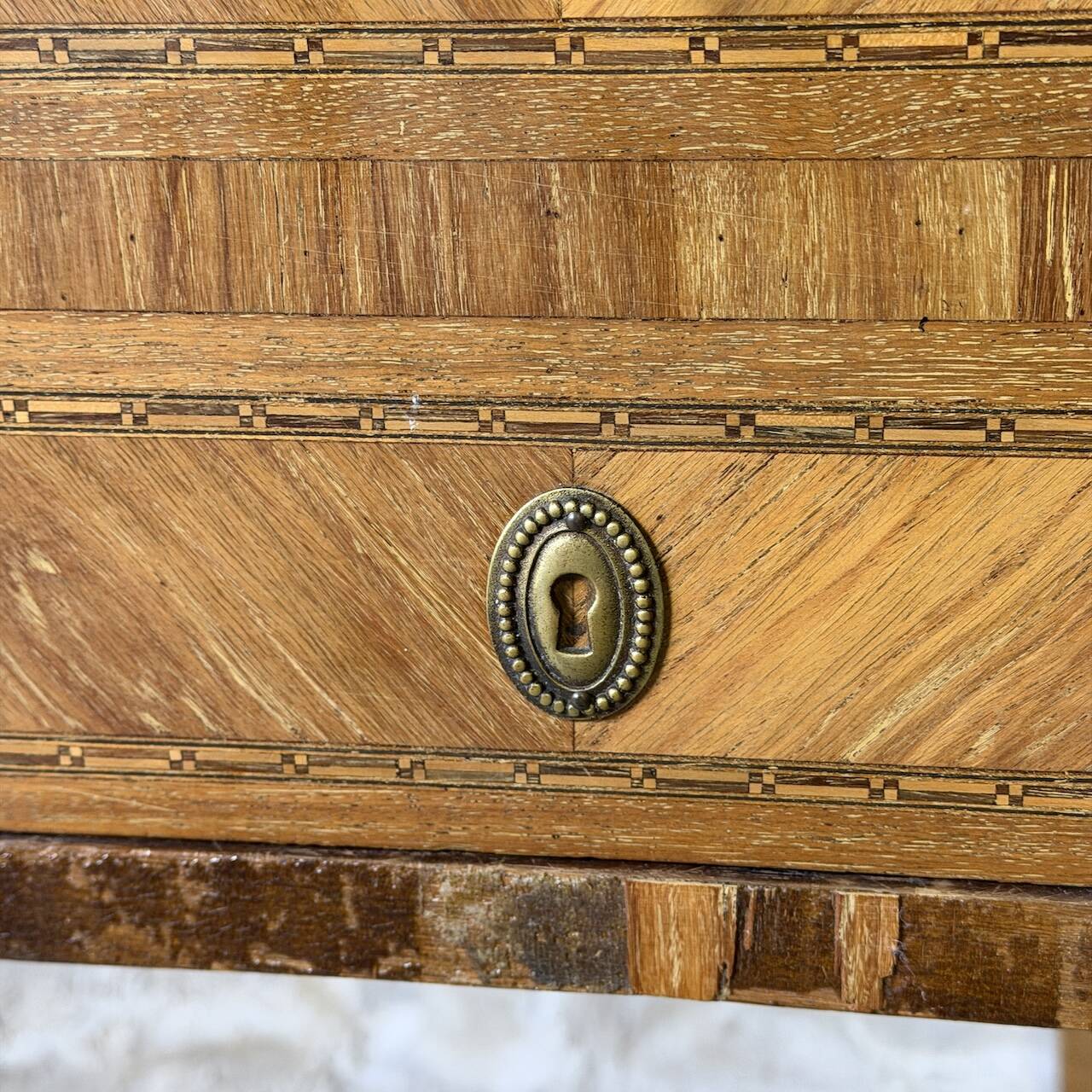 Bureau style transition Louis XV / louis XVI