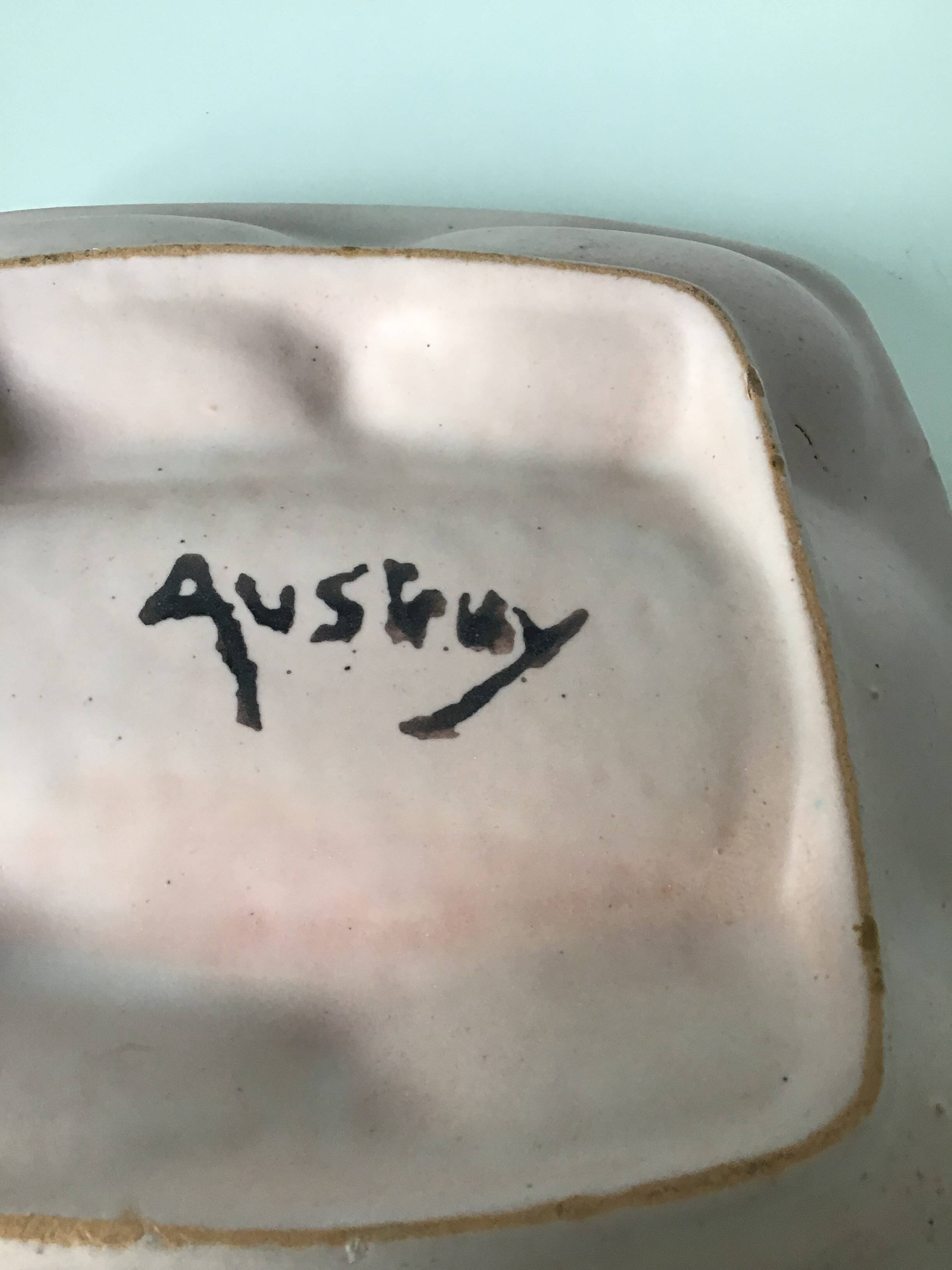 Flat or voice pocket sign Austry