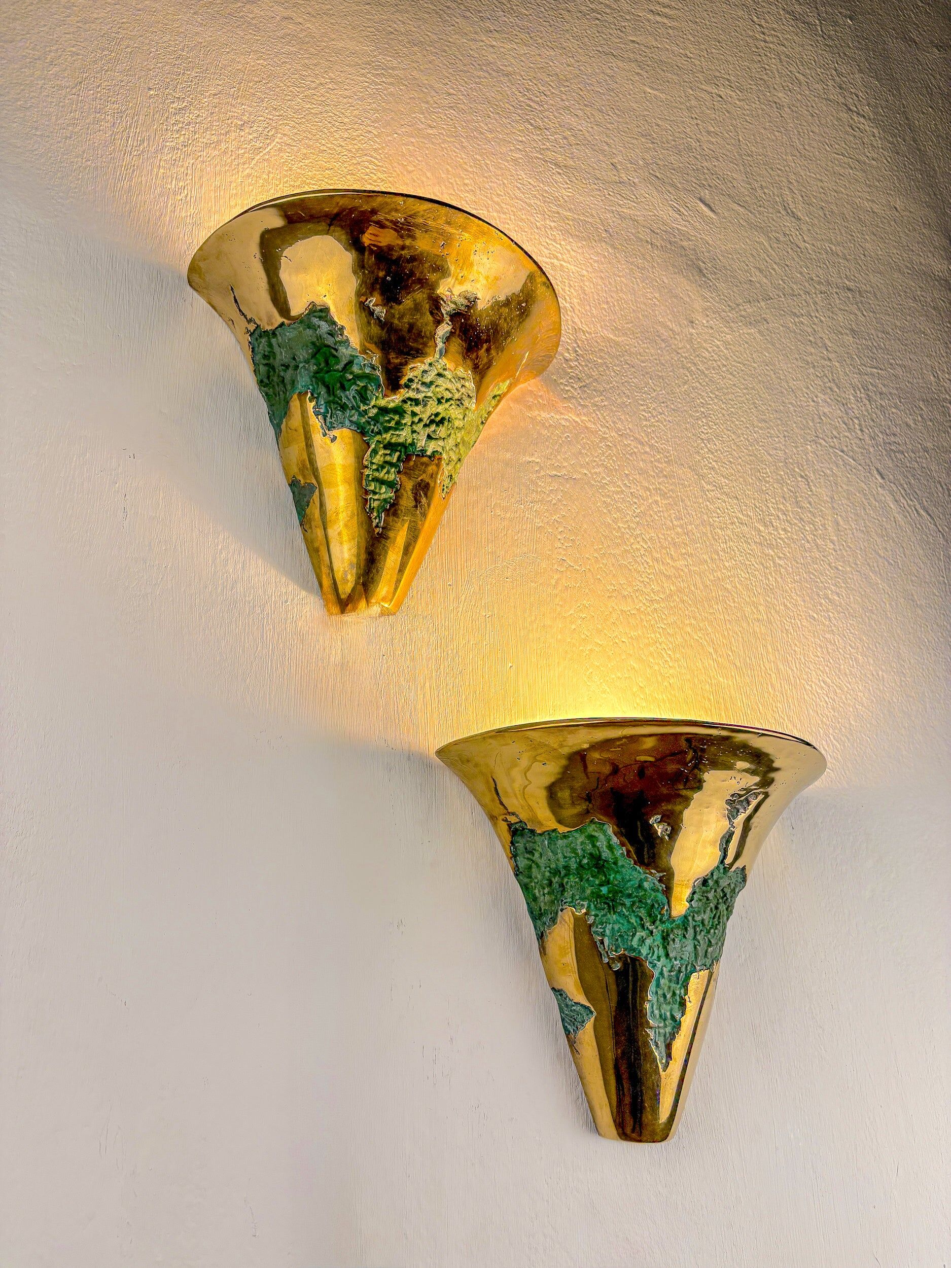 Pair of Italo Valenti brutalist wall sconces in bronze, Spain, 1970s