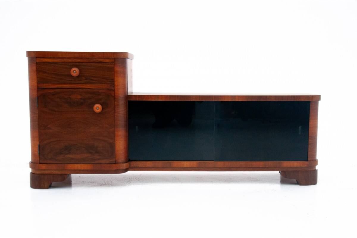 Art Deco chest of drawers, Poland, 1950s. After renovation.