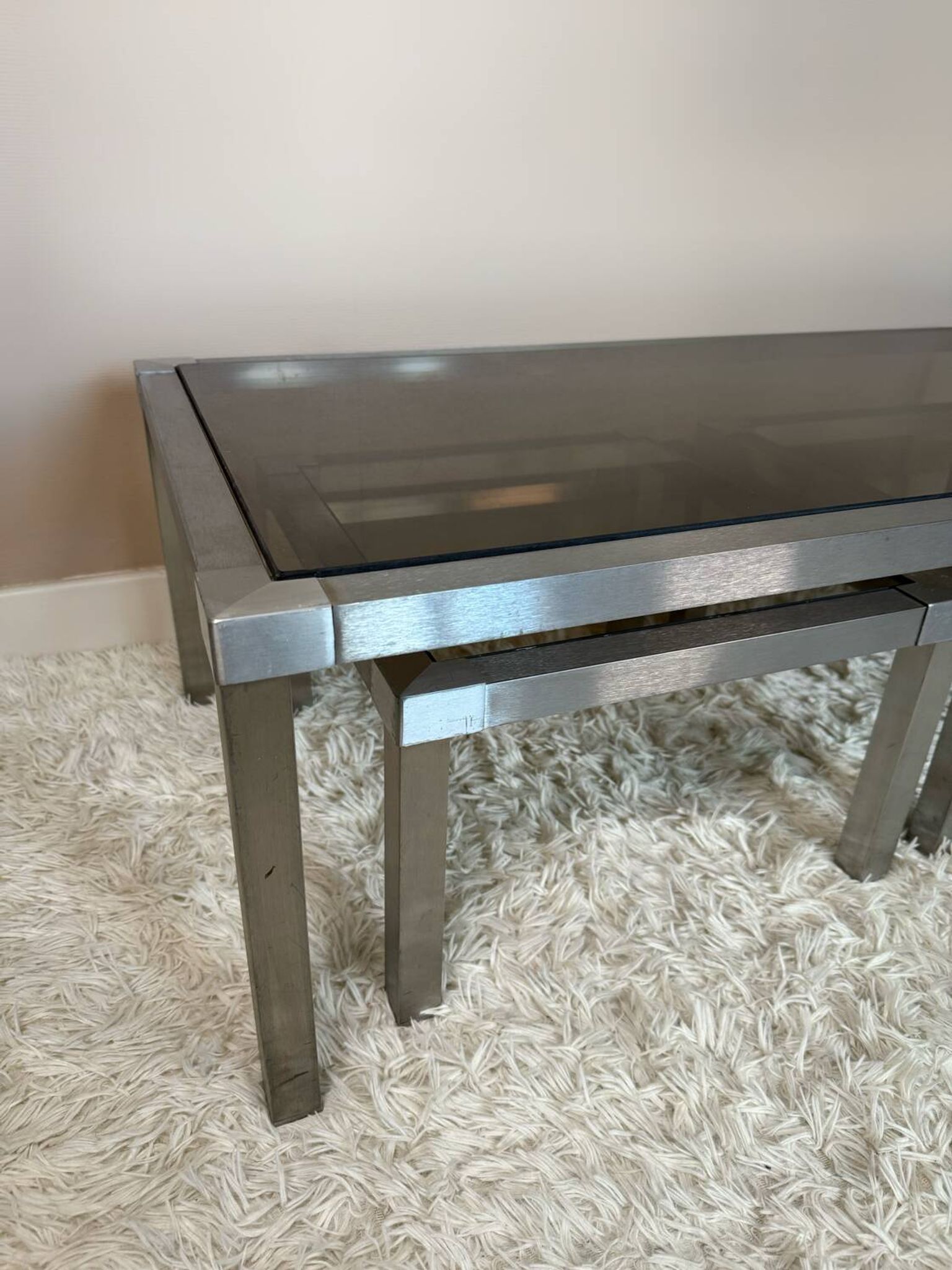 Table basse acier brossé design années 70 et gigognes