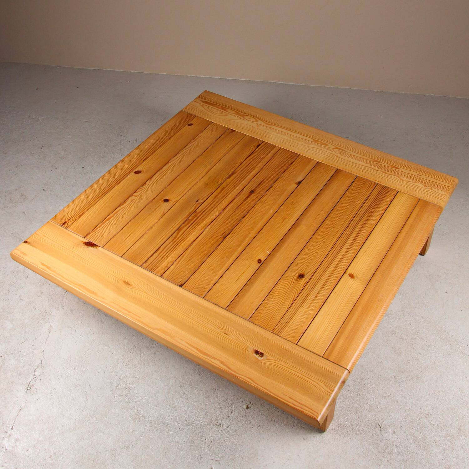 Japanese-style coffee table