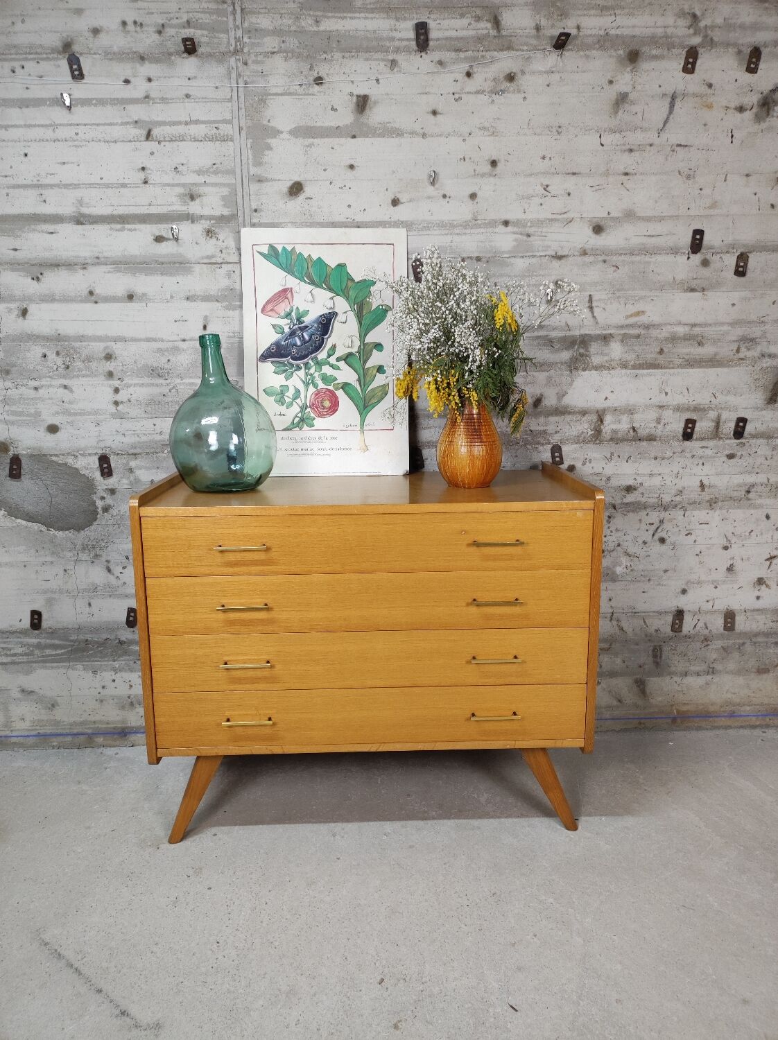 Commode vintage pieds compas