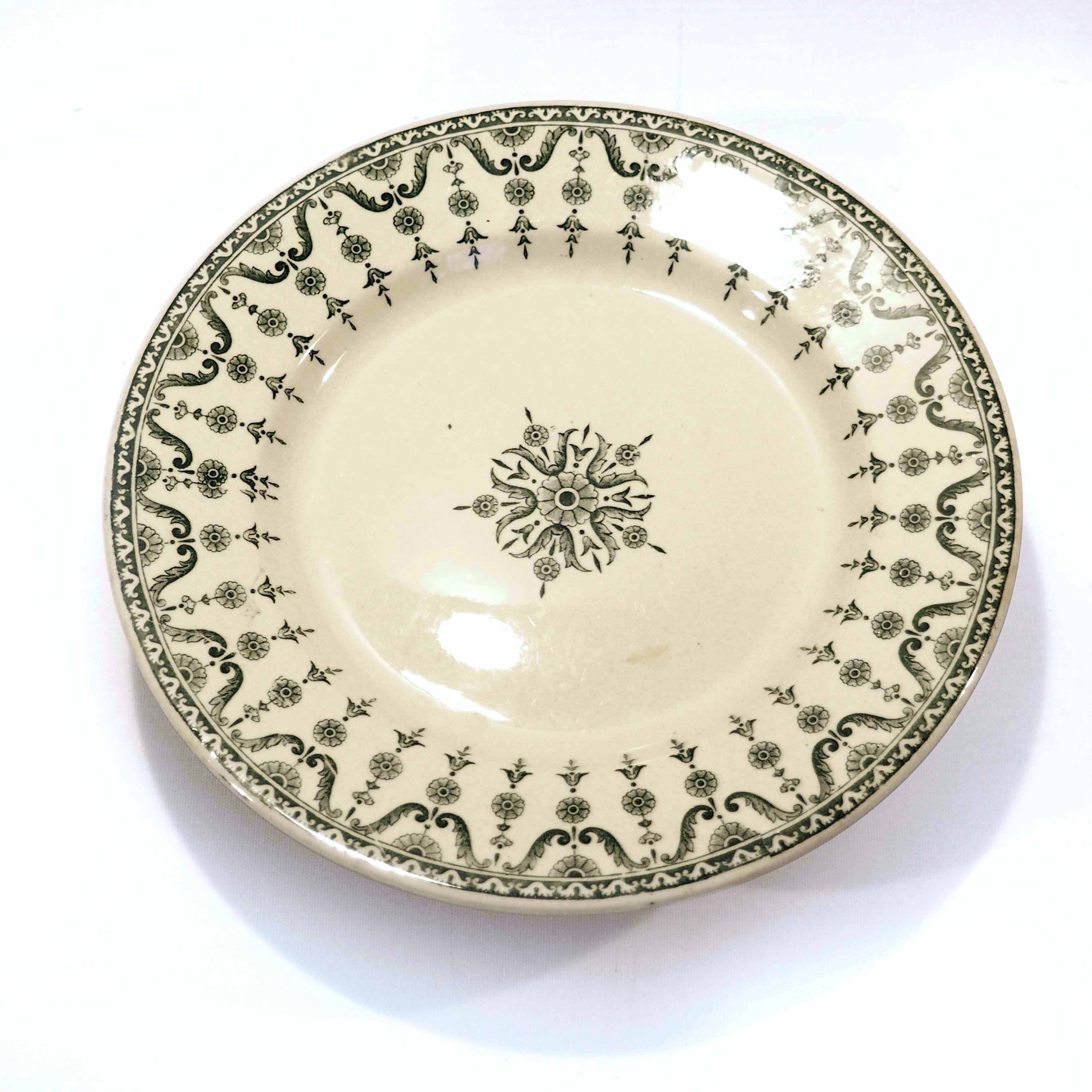 Iron Earth dish Florentin model