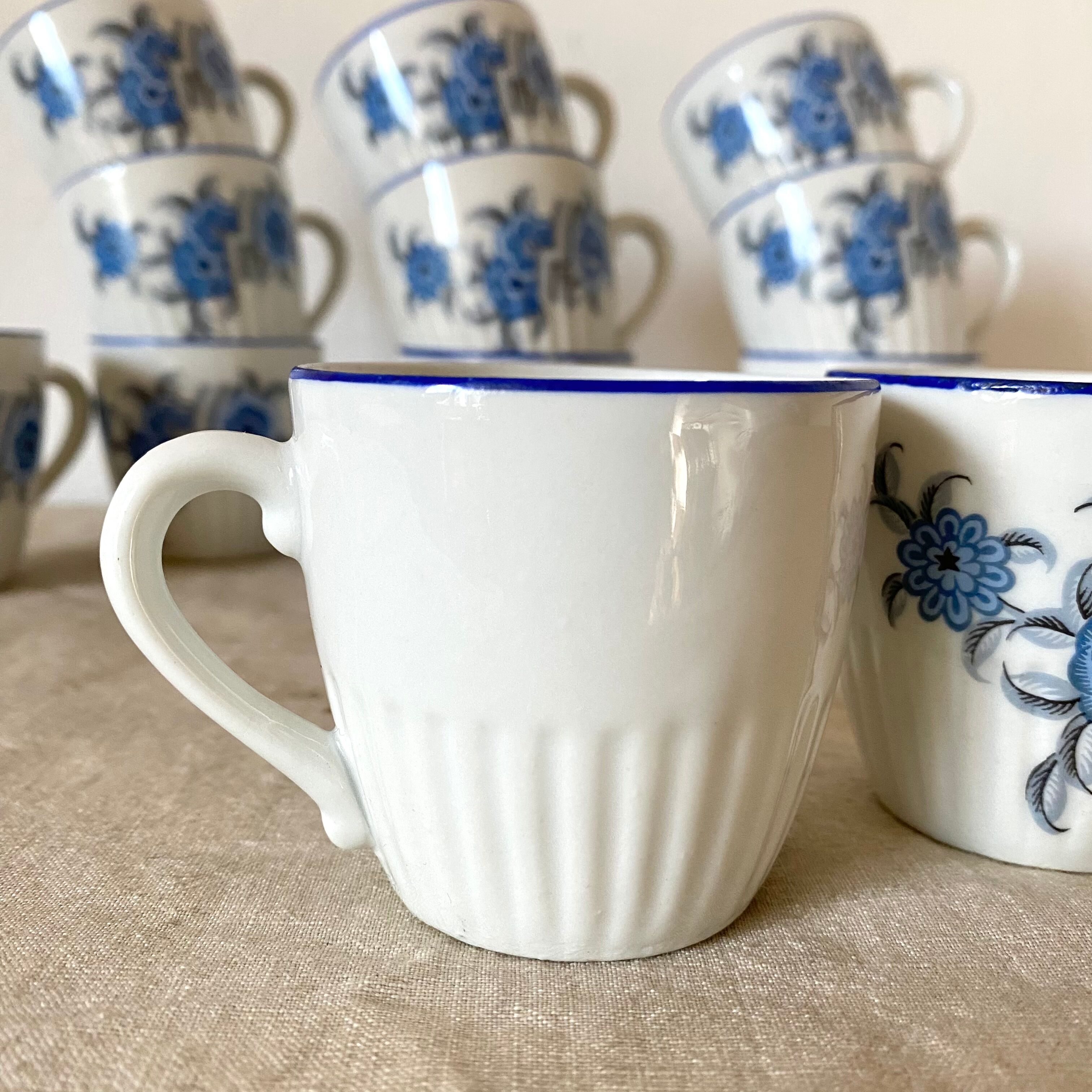 Tasses à café art déco