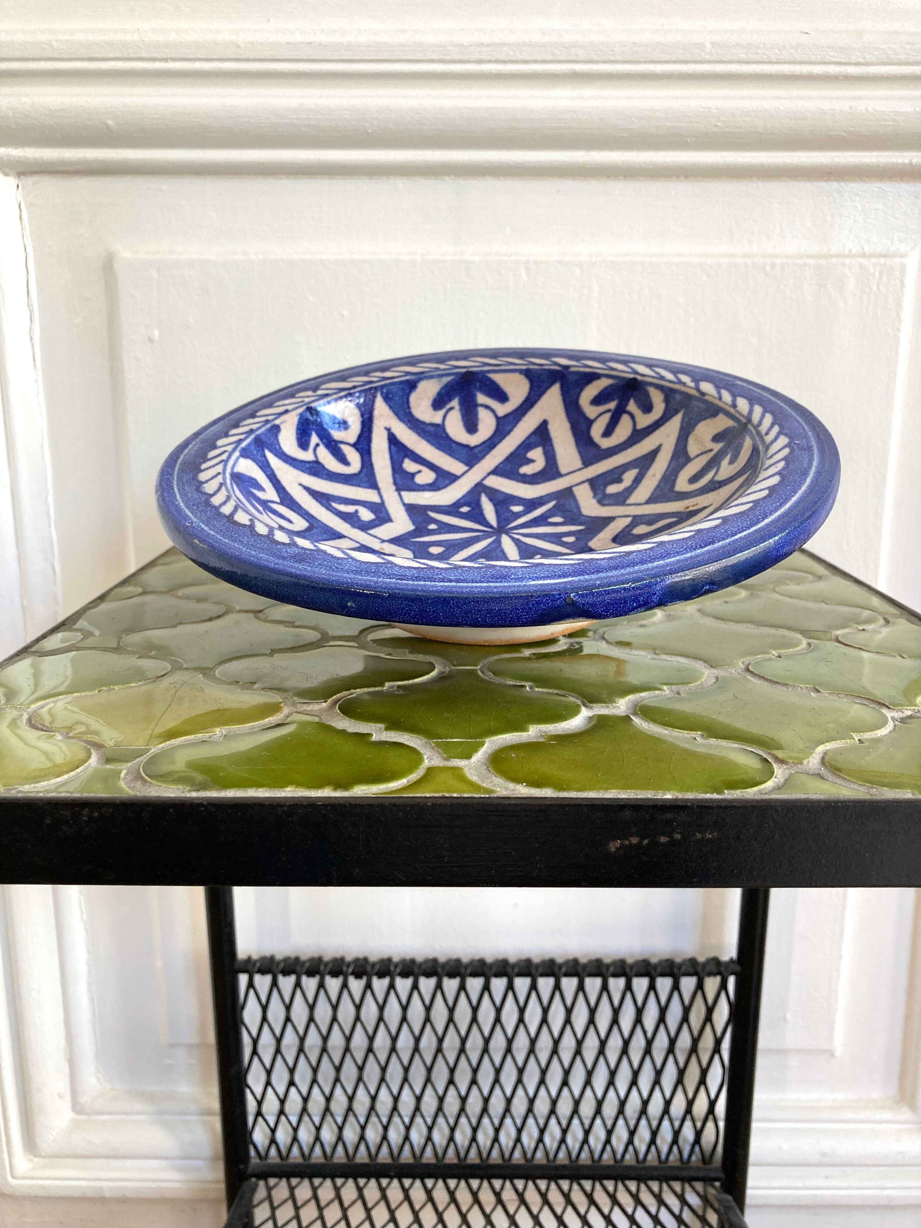 Ceramic cutting pocket tray