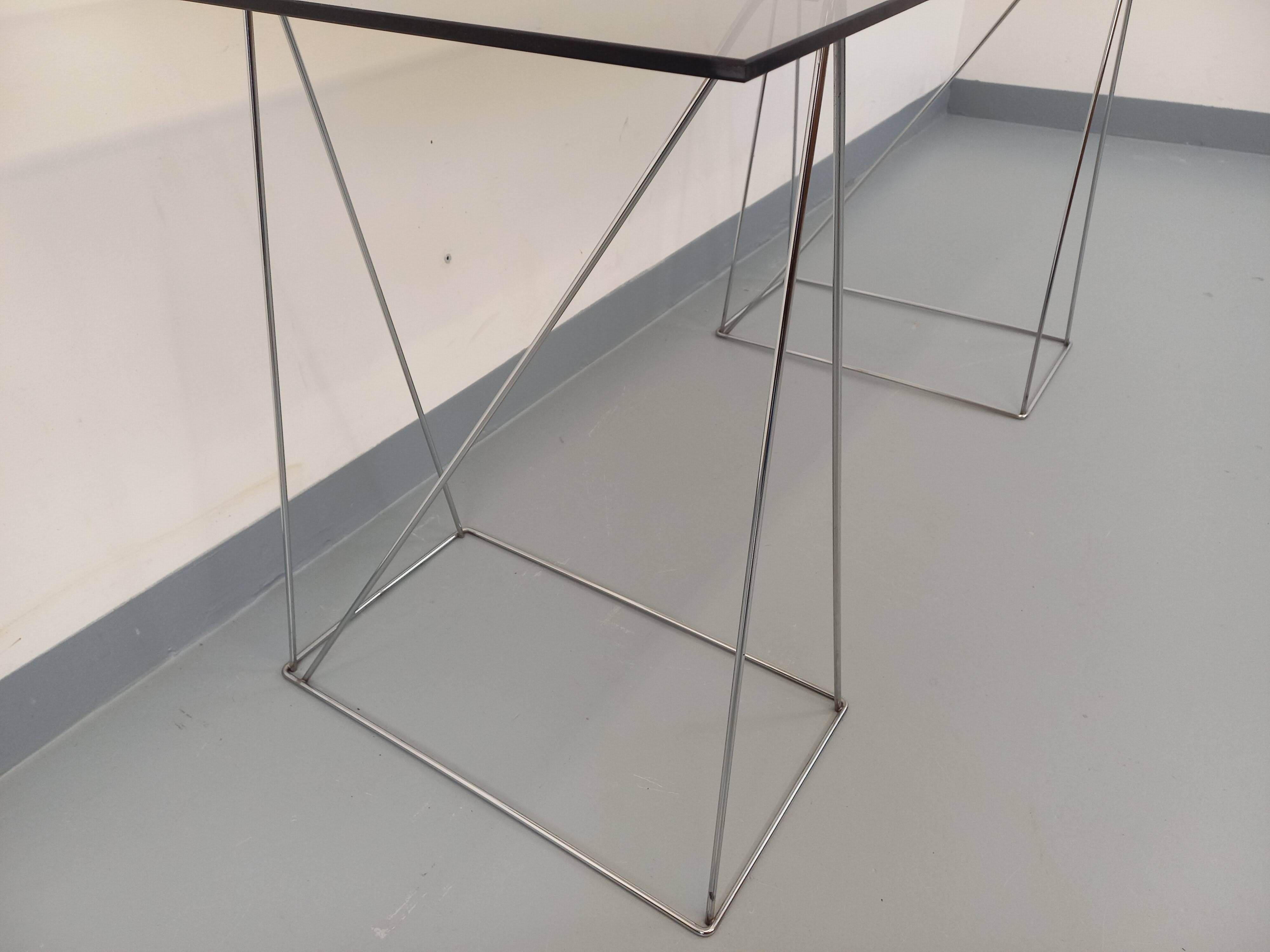 Bureau en verre fumé et métal chromé, années 70