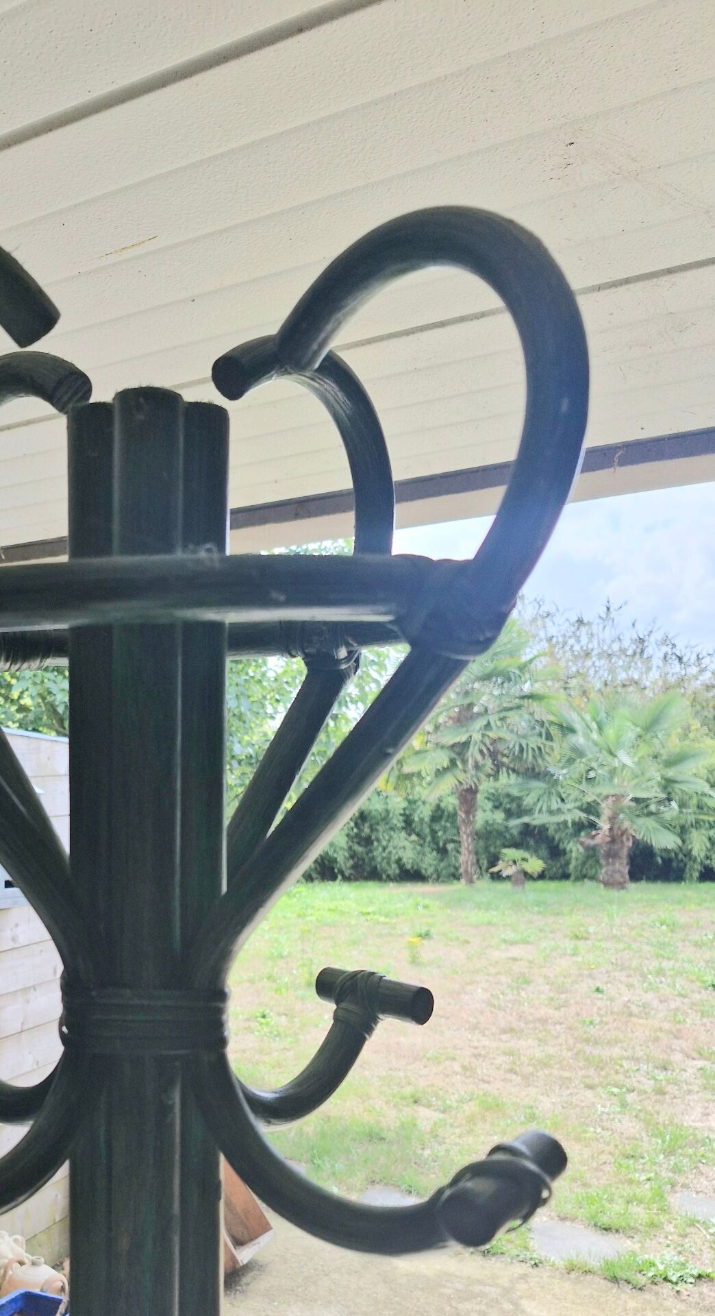 Porte-manteaux perroquet en rotin vert