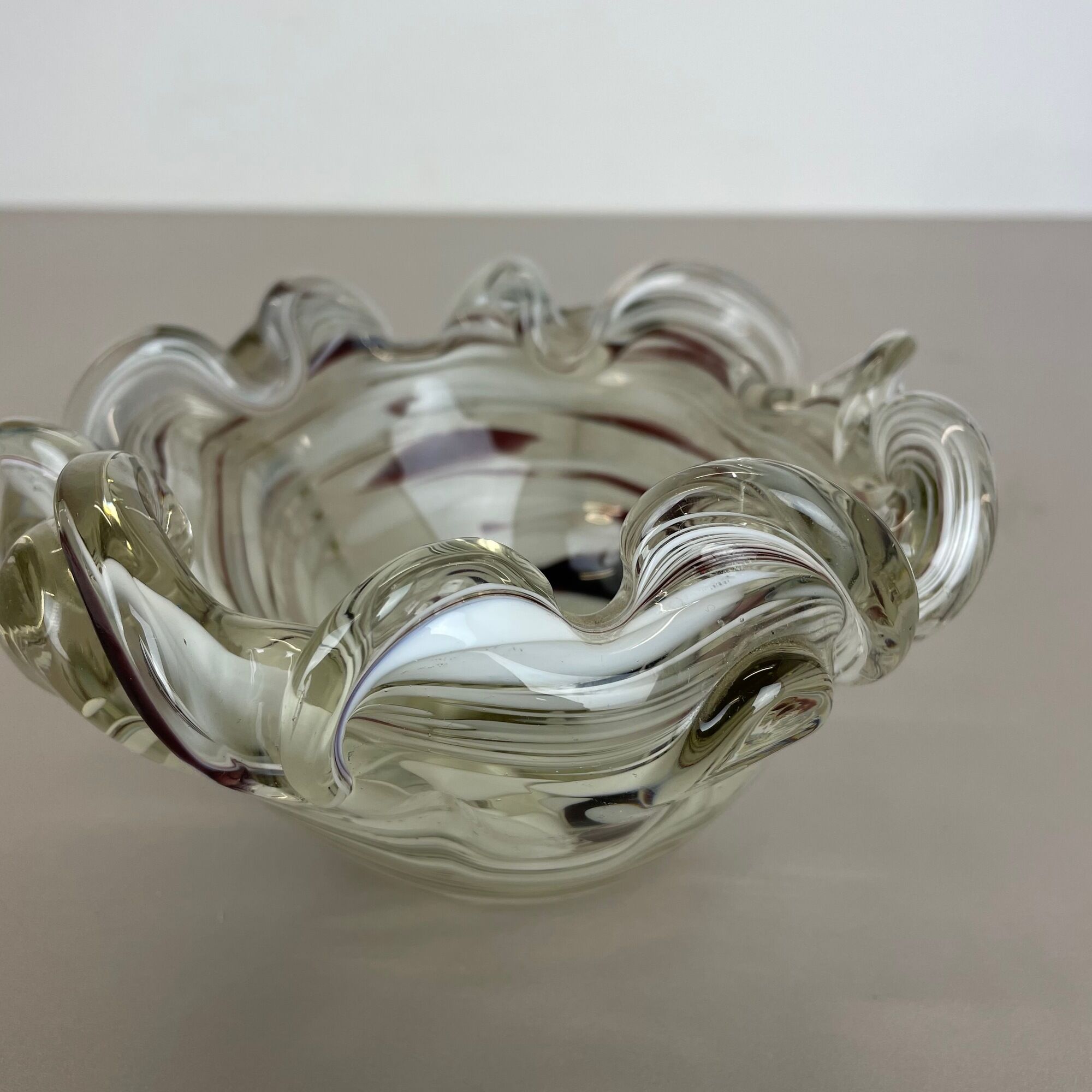 Murano Glass 1,1kg "FLORAL" Bowl Element Shell Ashtray Murano, Italy 1970s