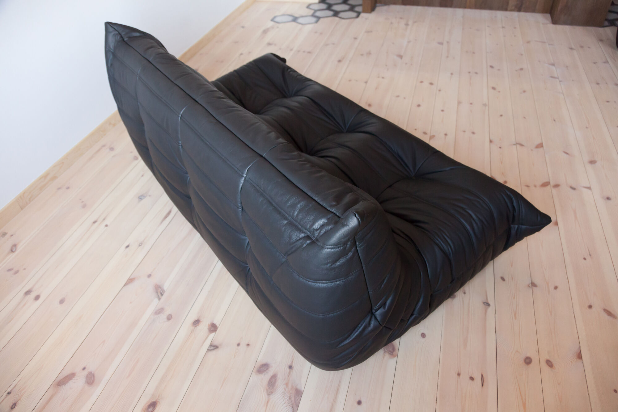 Togo sofa model designed by Michel Ducaroy 1973