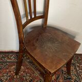 Chaise bistrot ancienne avec motif