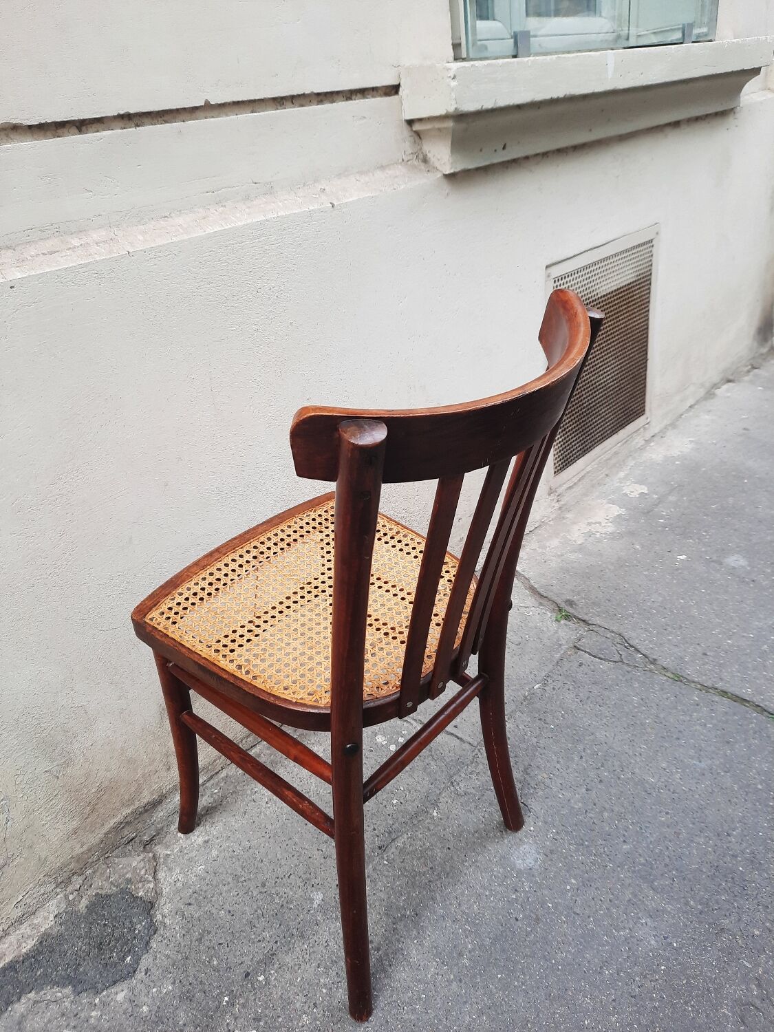 Bistro chair