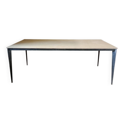 Table à manger, table de travail