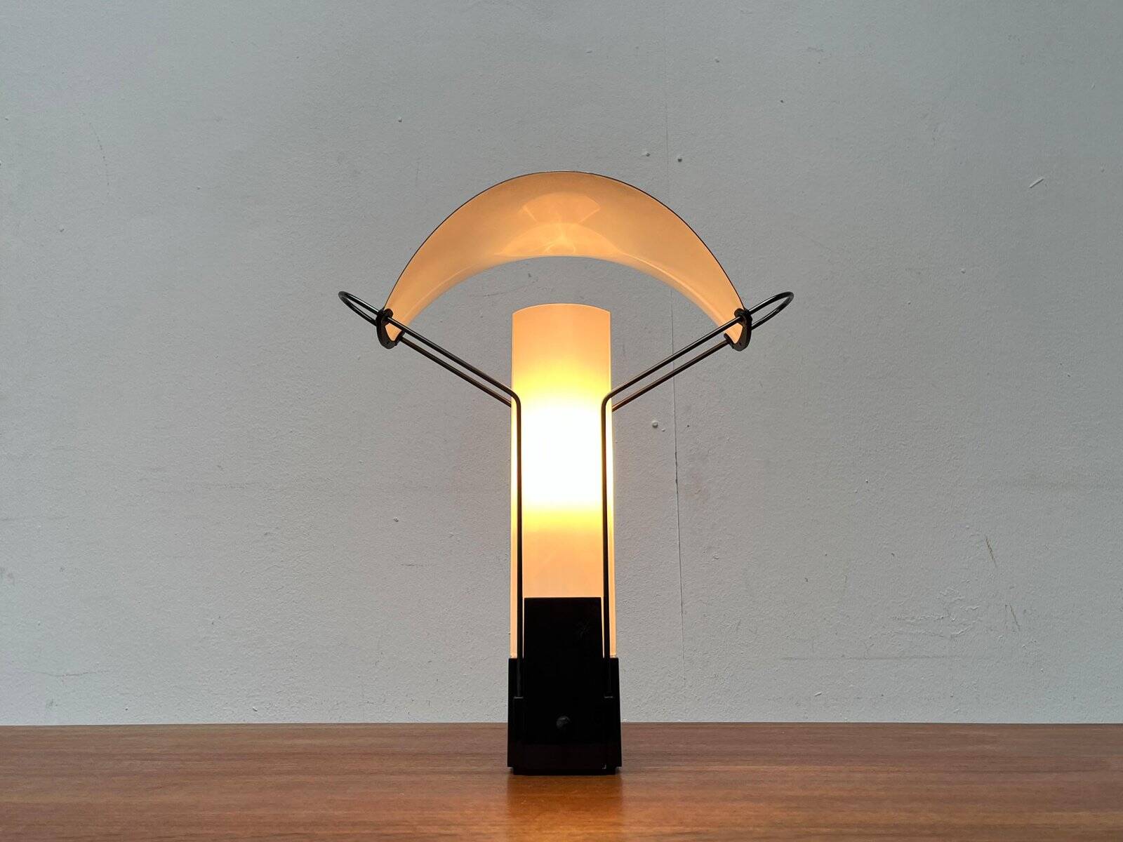 Postmodern Italian table lamp Palio by Perry King, S. Miranda for Arteluce, 1980s.