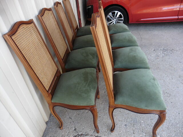 Set of 8 chairs back canned, seat very comfortable