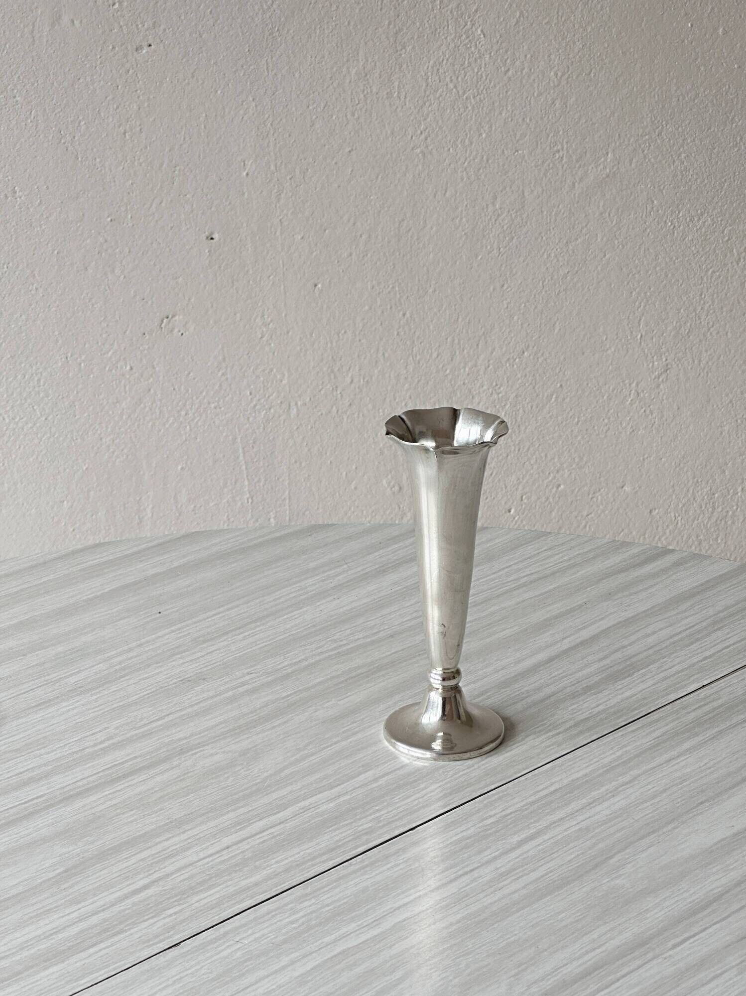 Silver-plated single flower vase