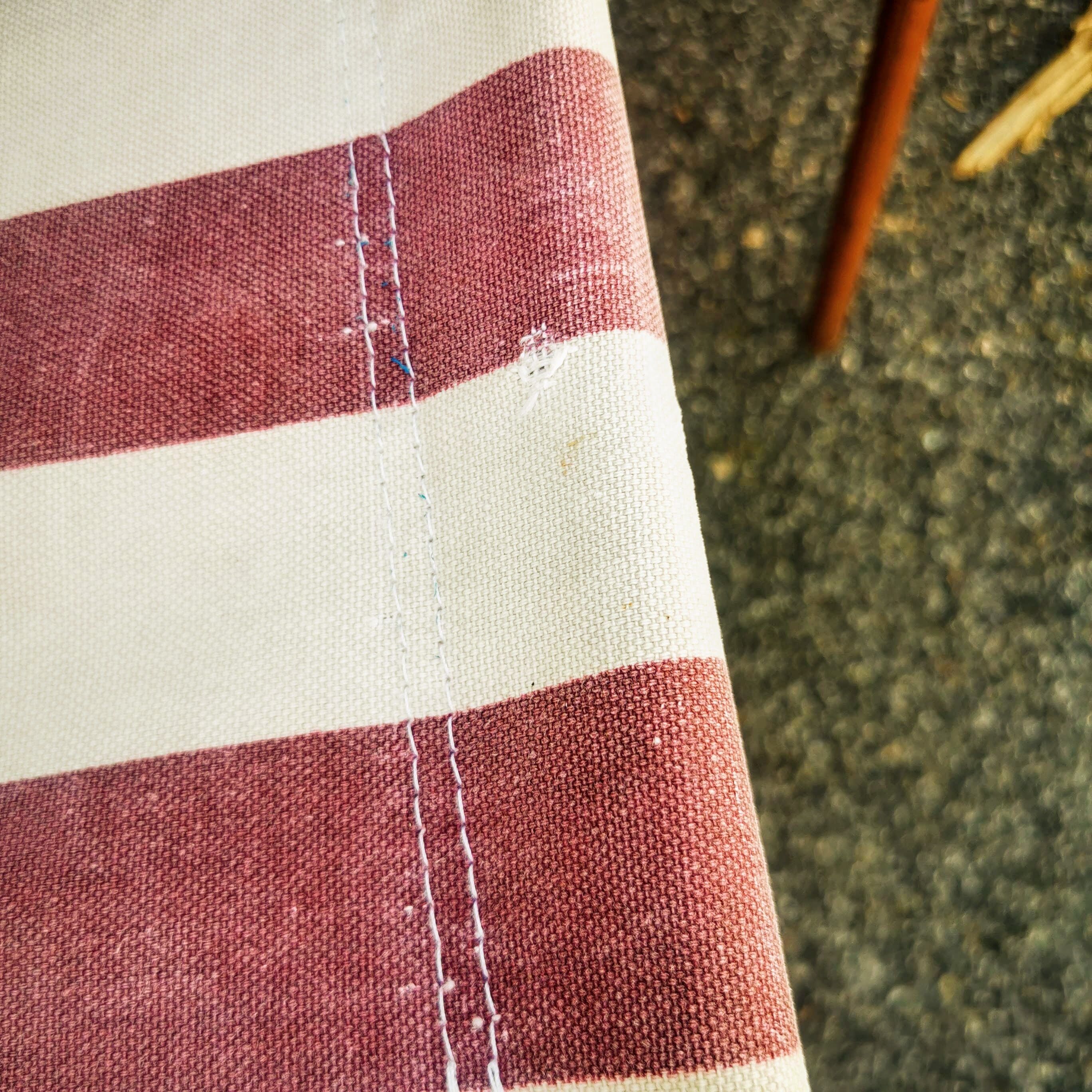 Folding stool in canvas