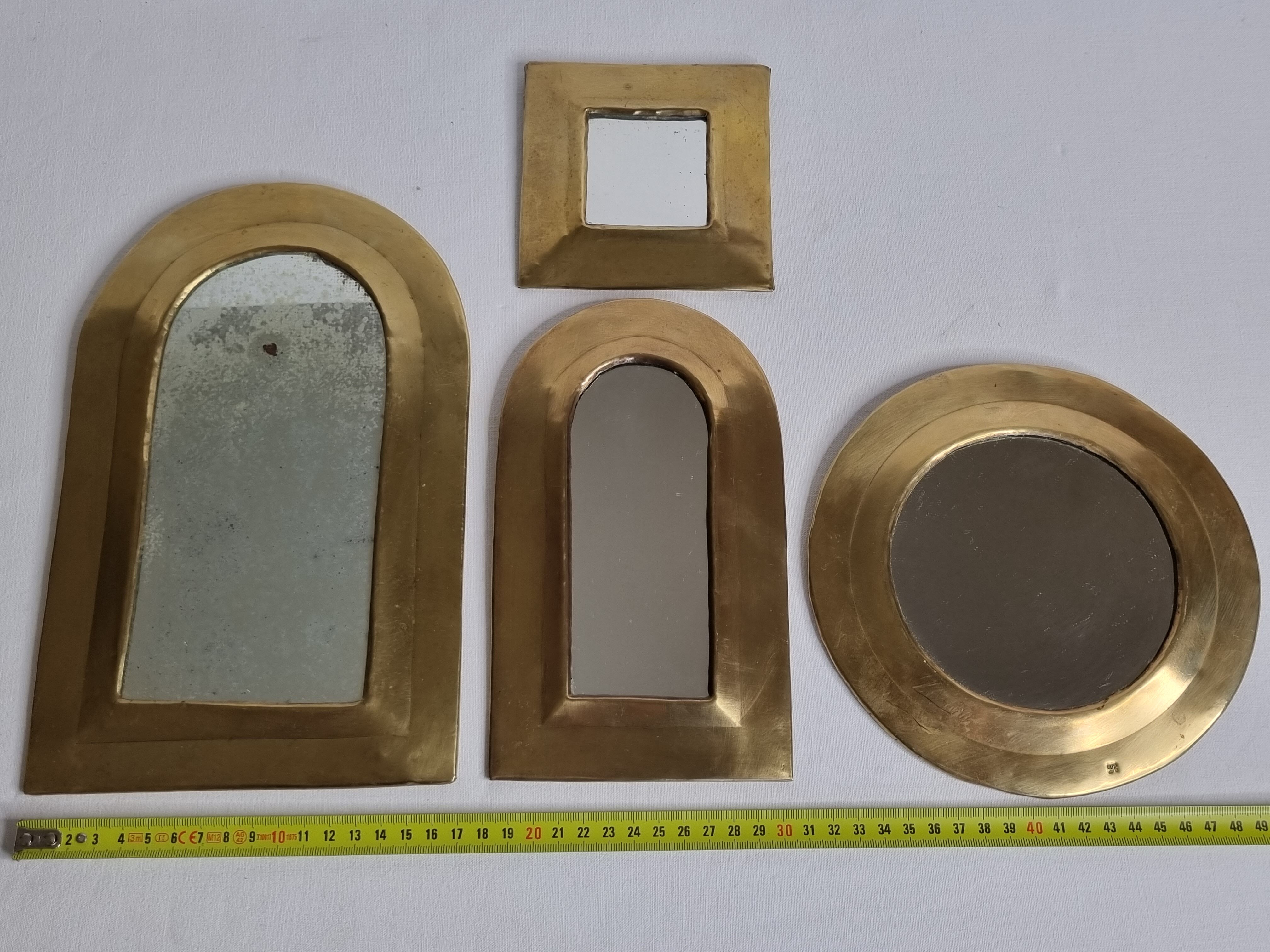 Set of 4 Moroccan mirrors in vintage brass 27 cm