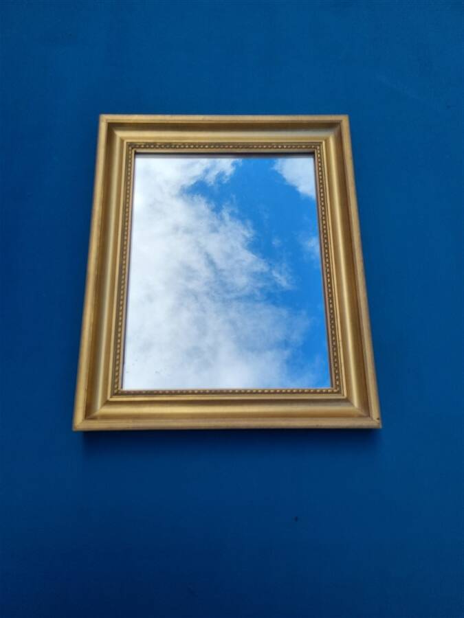 Gold frame mirror