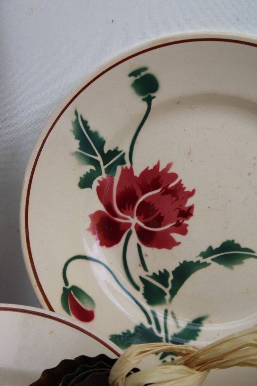 Set of 6 ceramic dessert plates