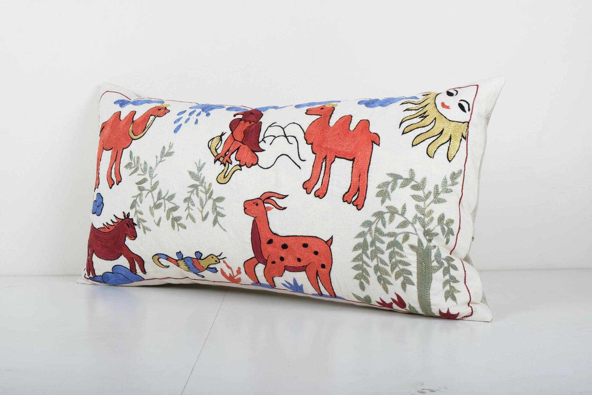 Vintage embroidered cushion cover 46x89 cm