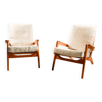 Paire de fauteuils de Pierre Guariche modèle  FS105