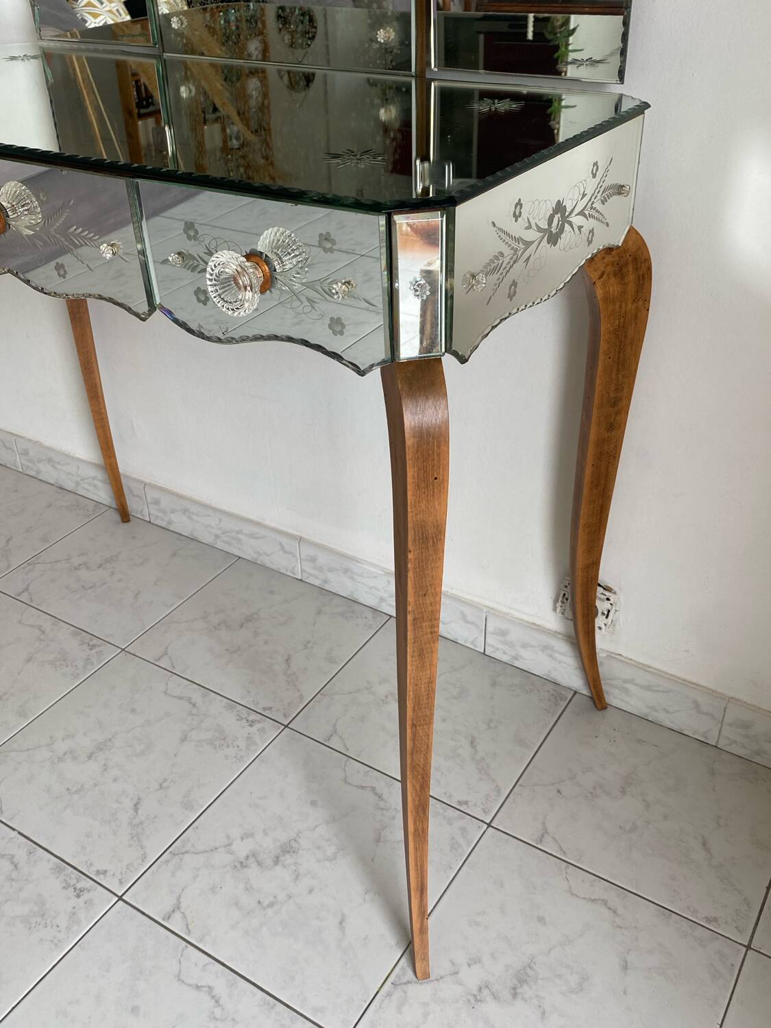 50s Venetian mirrored dressing table